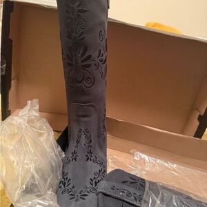 Agave Sky Tan and Black Leather Boots